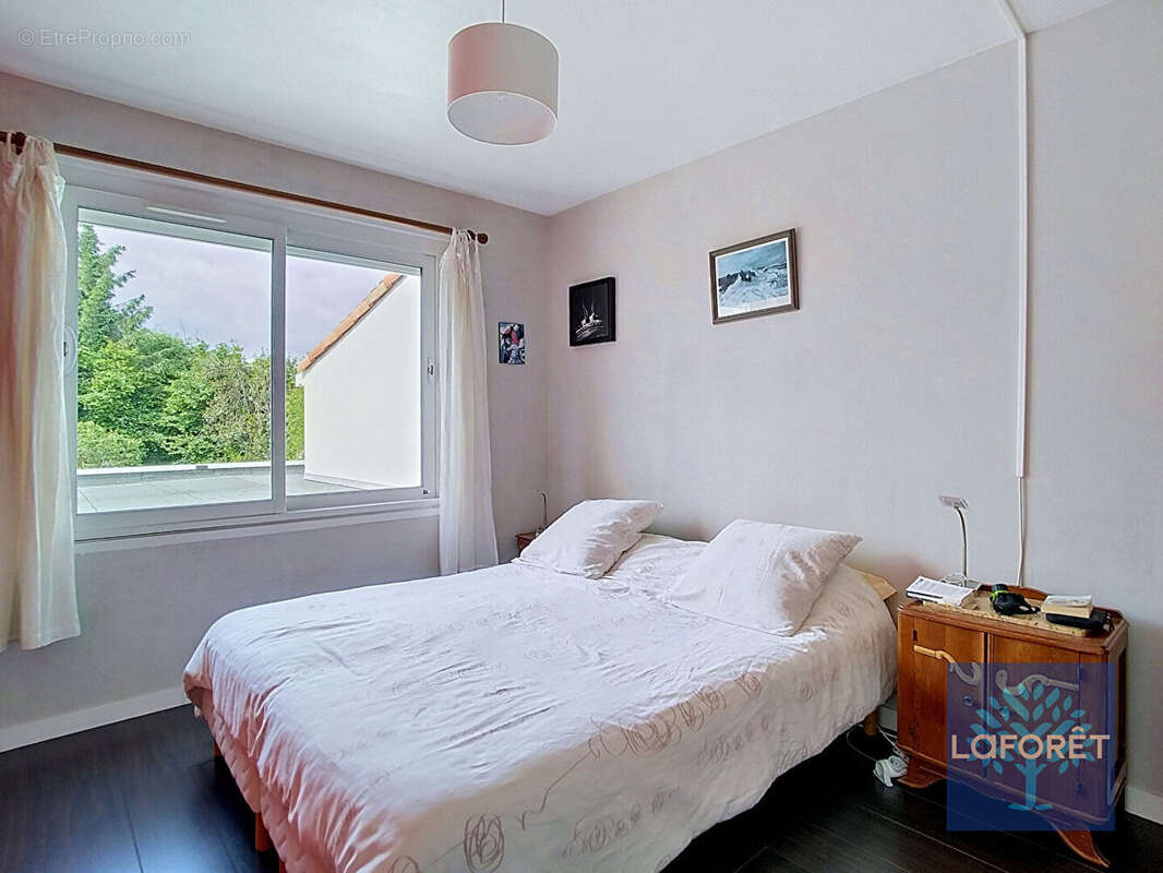 Maison La Roche-sur-yon 7 pièce(s) 172 m2 - photo 9
