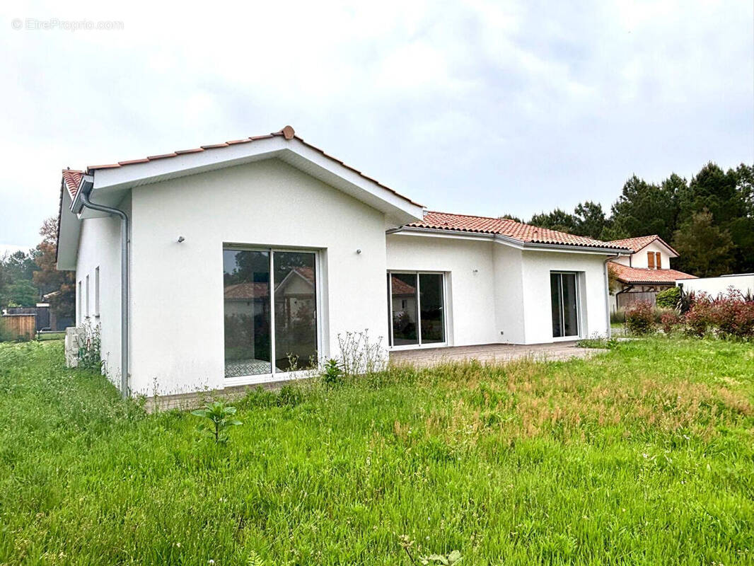 Maison à MOLIETS-ET-MAA