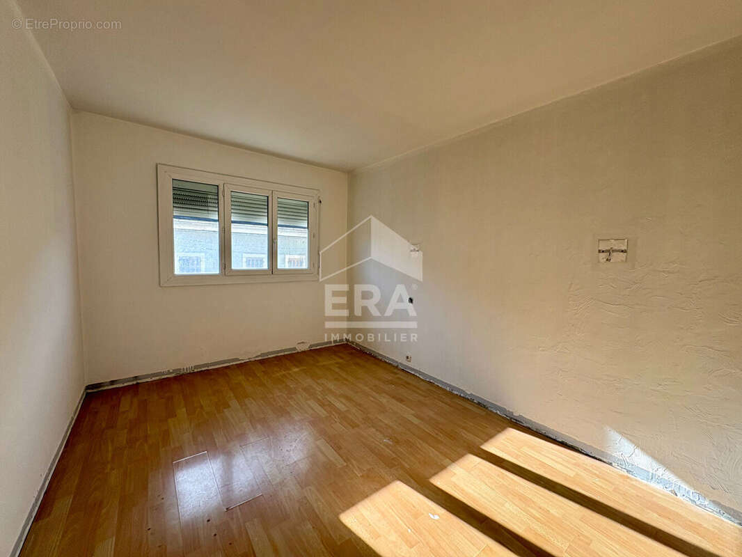 Appartement à AUREILHAN