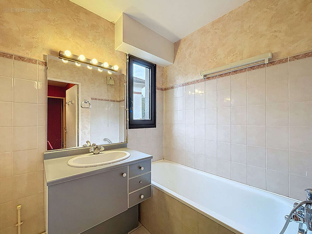 Appartement à CHATILLON