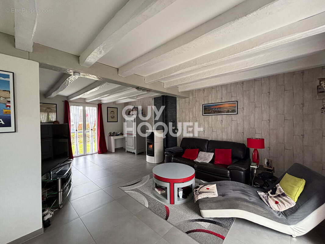 Maison à OZOUER-LE-VOULGIS