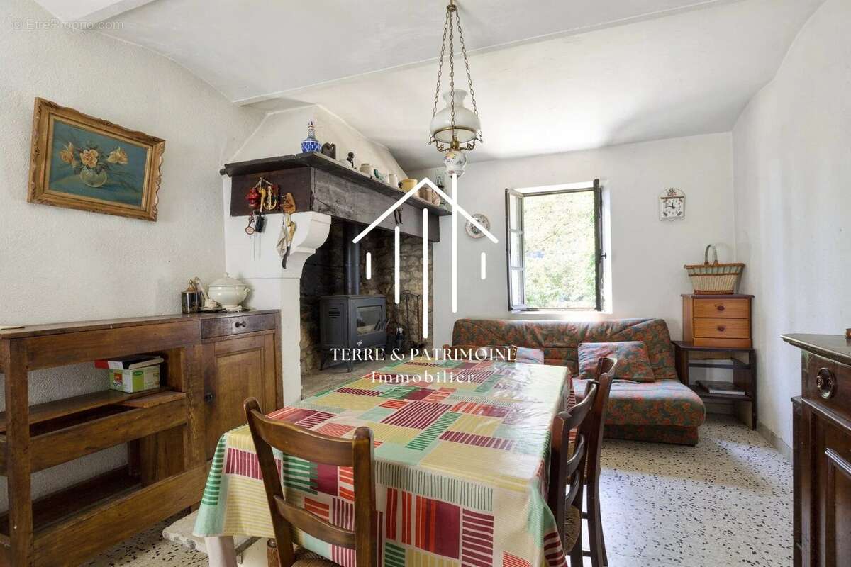 Maison à LAGORCE