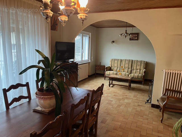 Maison à CONTREXEVILLE