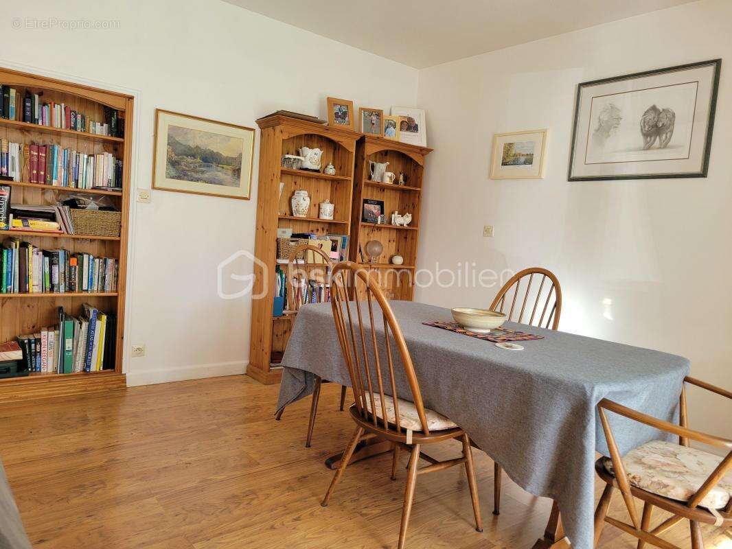 Maison à HEMONSTOIR