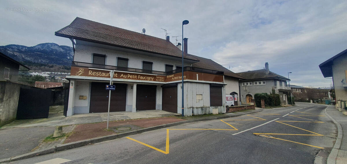 Maison à SAINT-PIERRE-EN-FAUCIGNY