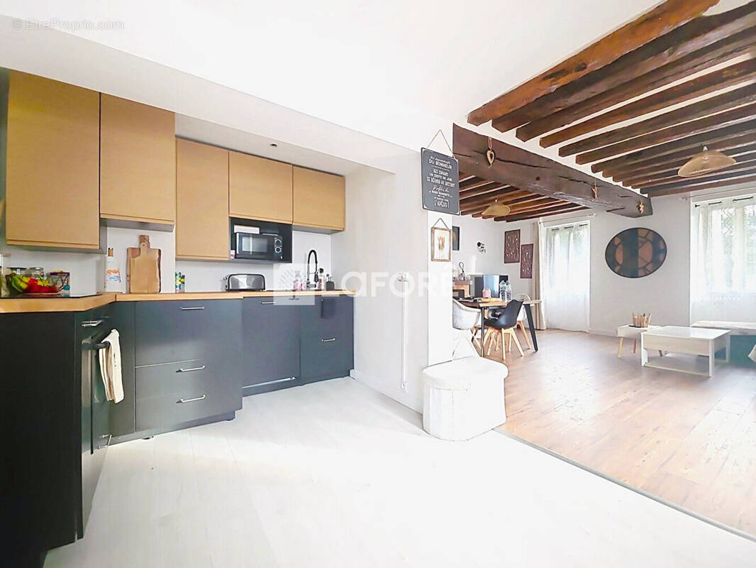 Maison à MOINVILLE-LA-JEULIN