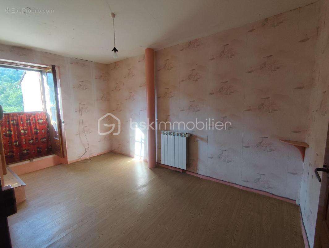 Maison à SAINT-ETIENNE-D&#039;ALBAGNAN