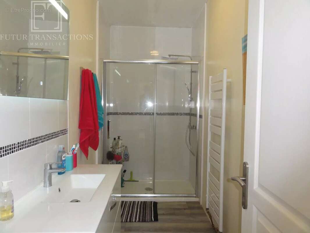 Maison à BOURDEILLES