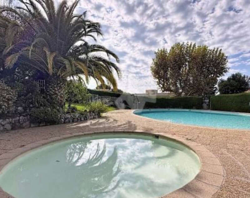 Appartement à LE CANNET