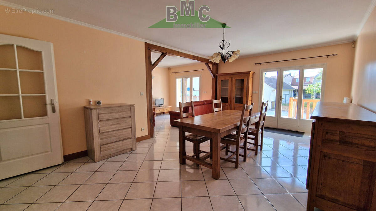 Maison à MONTIGNY-LES-CORMEILLES