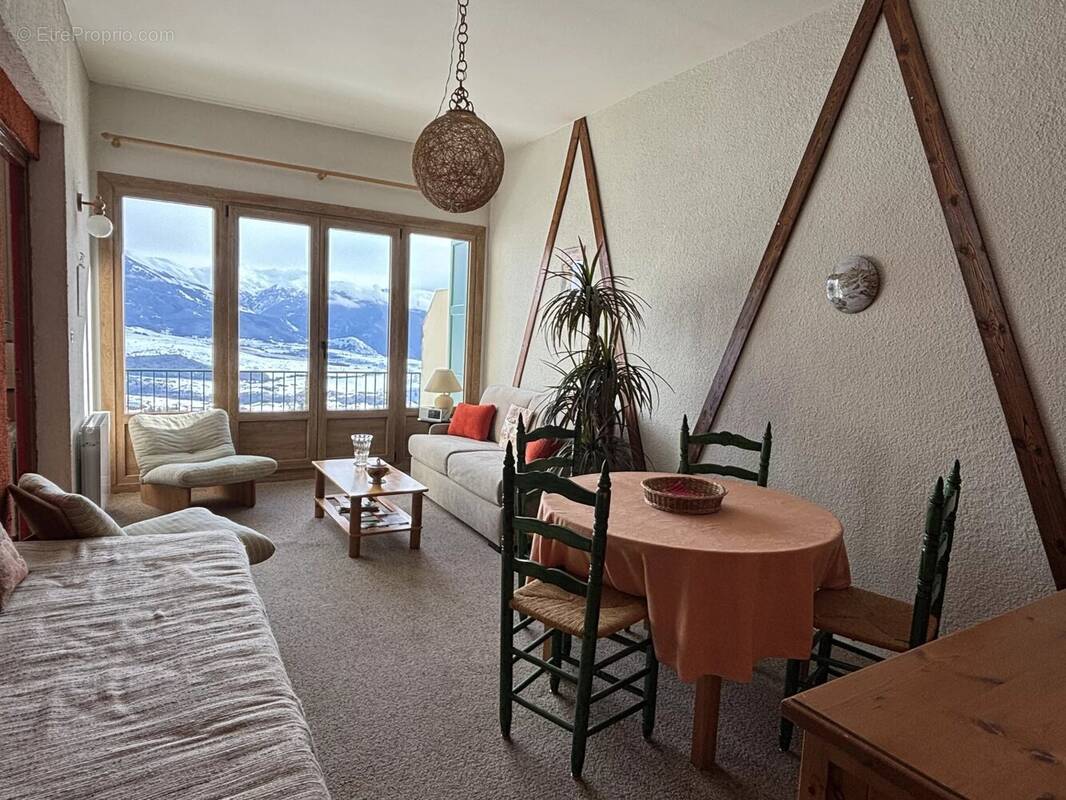 Appartement à FONT-ROMEU-ODEILLO-VIA