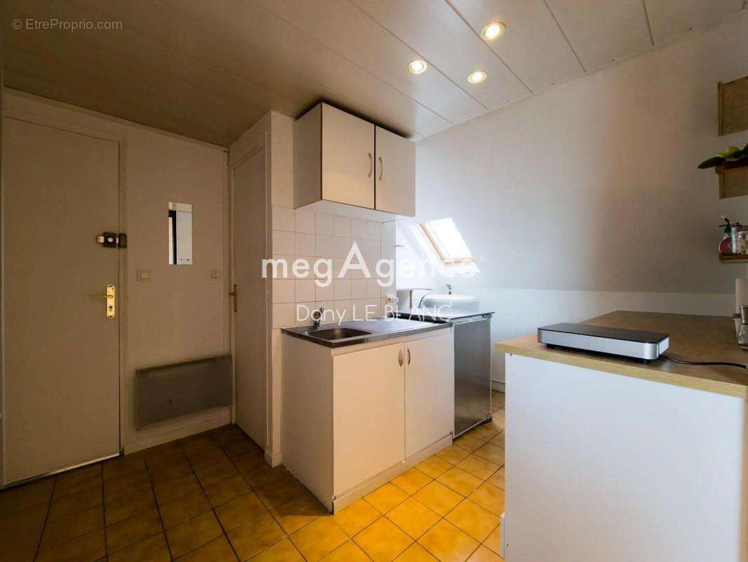 Appartement à MAINVILLIERS