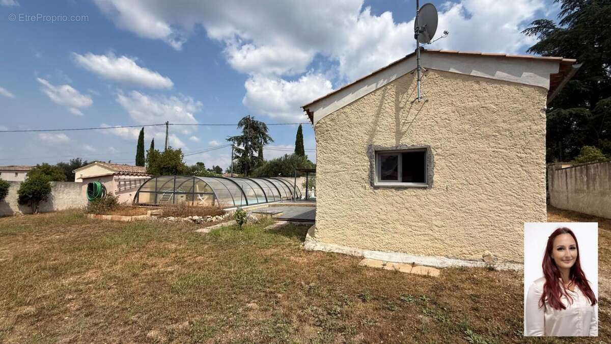 Villa plein pied grand terrain plat piscine chauffée - Brignoles quartier du Pin - photo 13