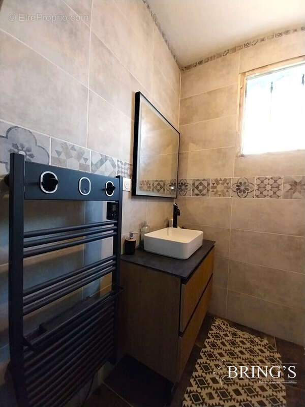 Maison à LE BUISSON-DE-CADOUIN