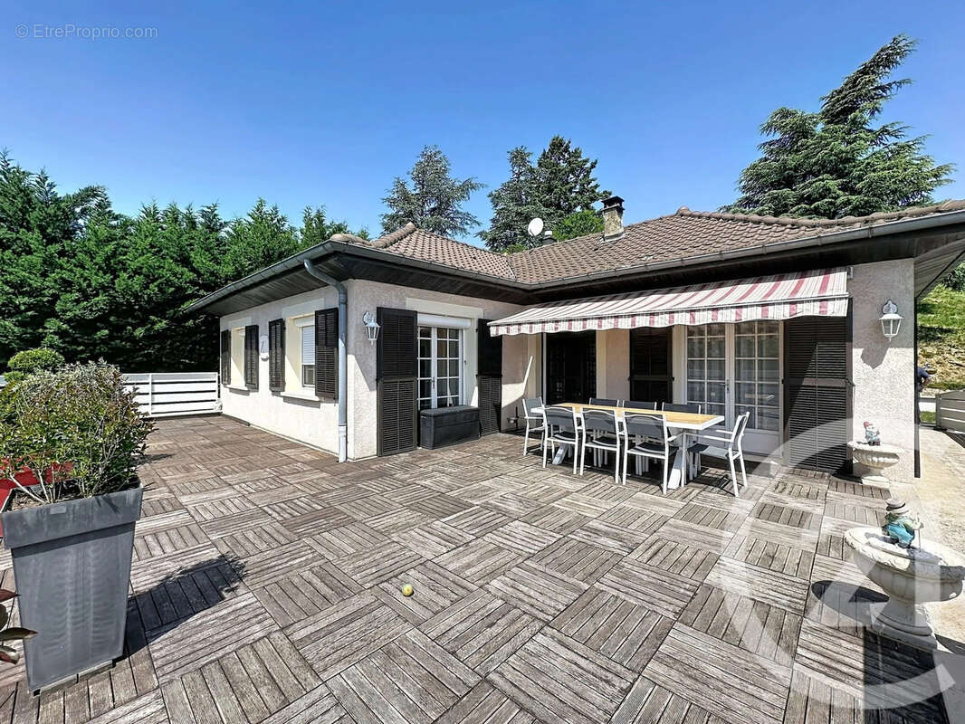Maison à CHAPONNAY
