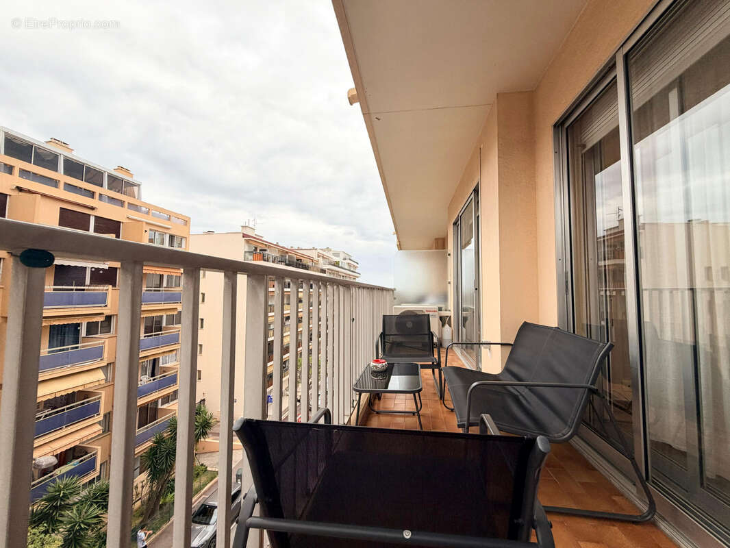 Appartement à ROQUEBRUNE-CAP-MARTIN