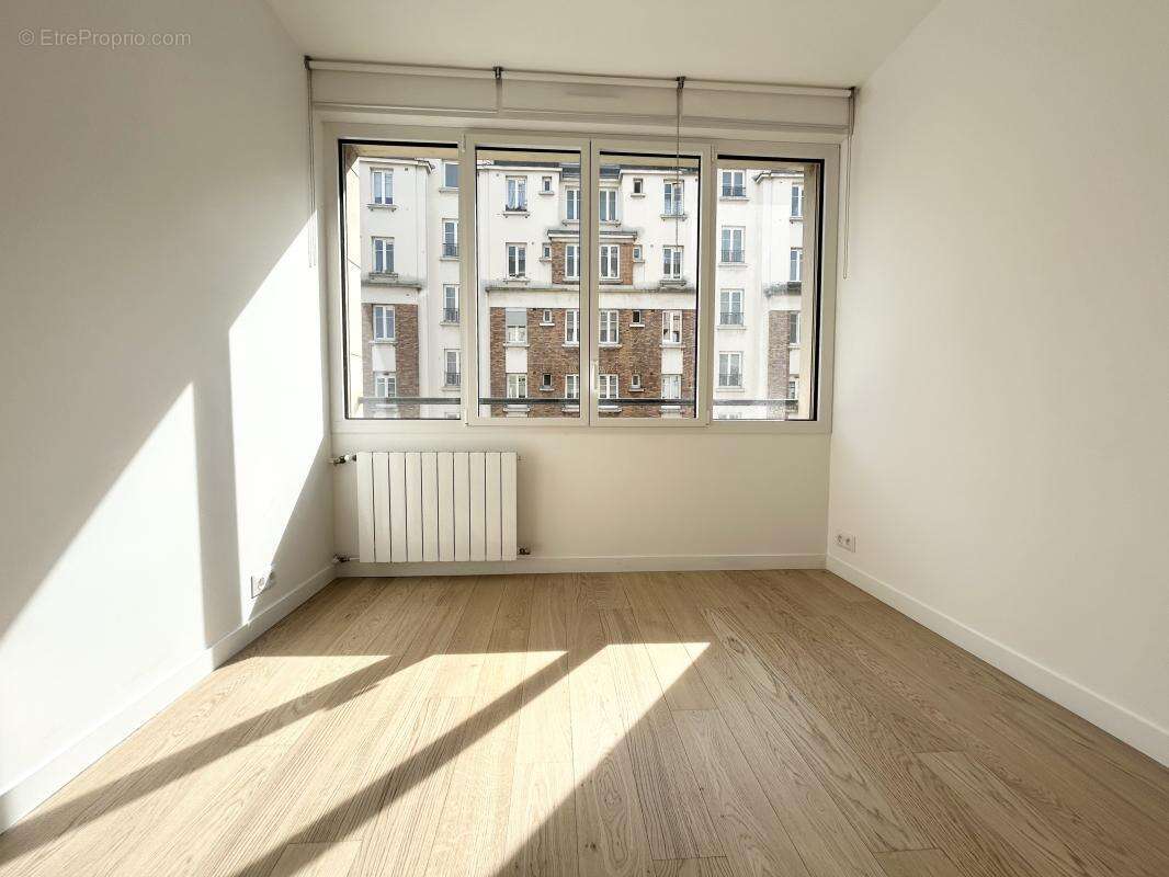 Appartement à PARIS-20E