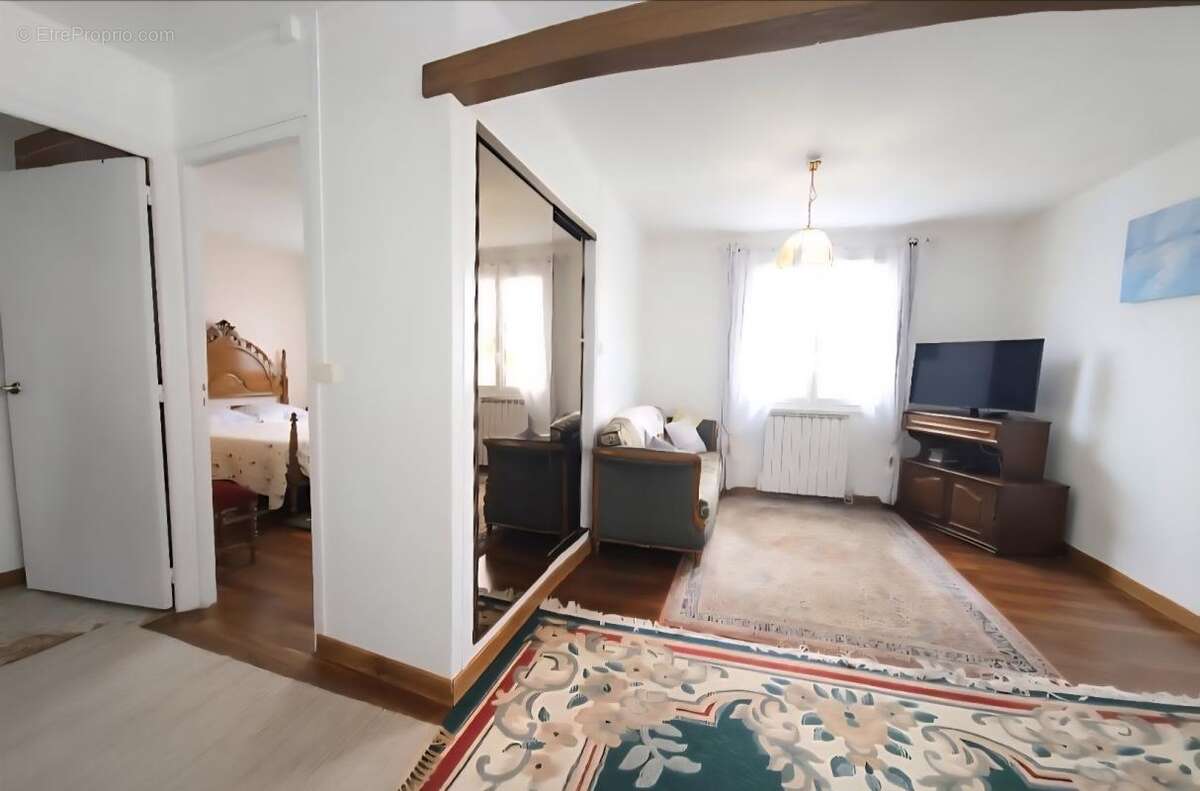 Appartement à LUCE