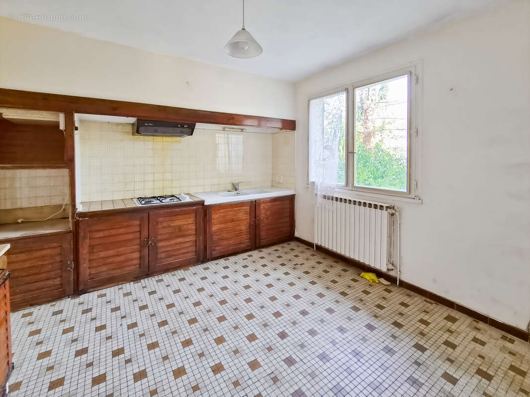 Maison T4 de 105m2 avec garage en sous-sol et jardin - Mauvezin - photo 7