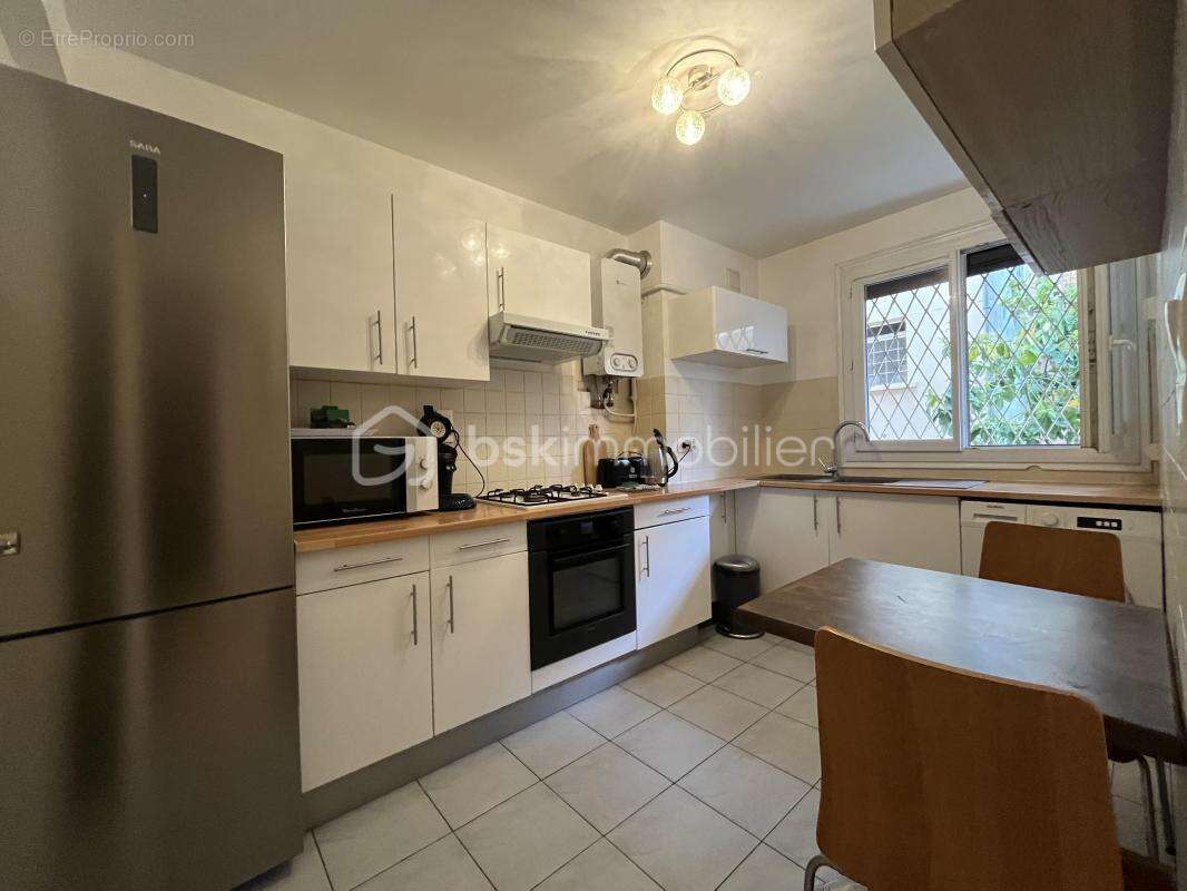 Appartement à VALLAURIS