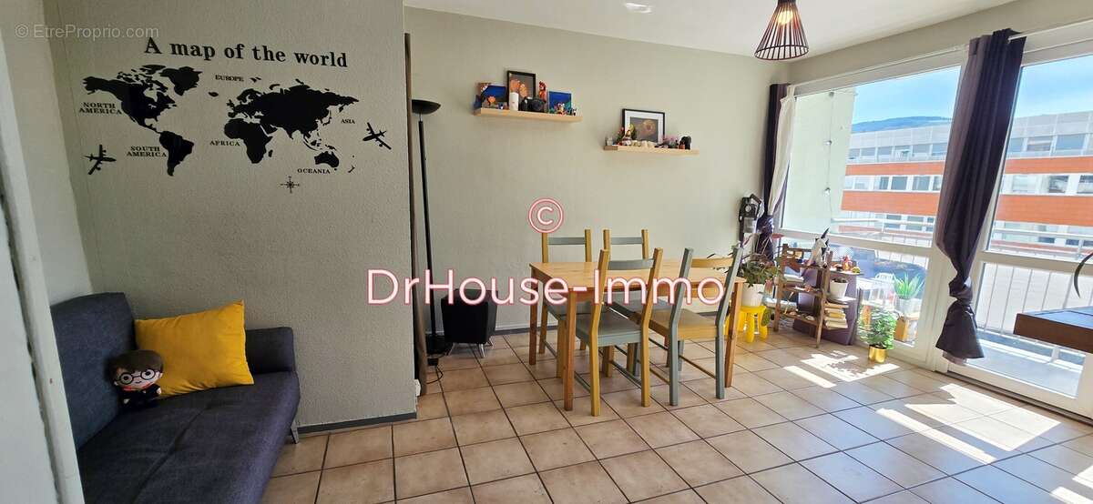 Appartement à SAINT-ETIENNE