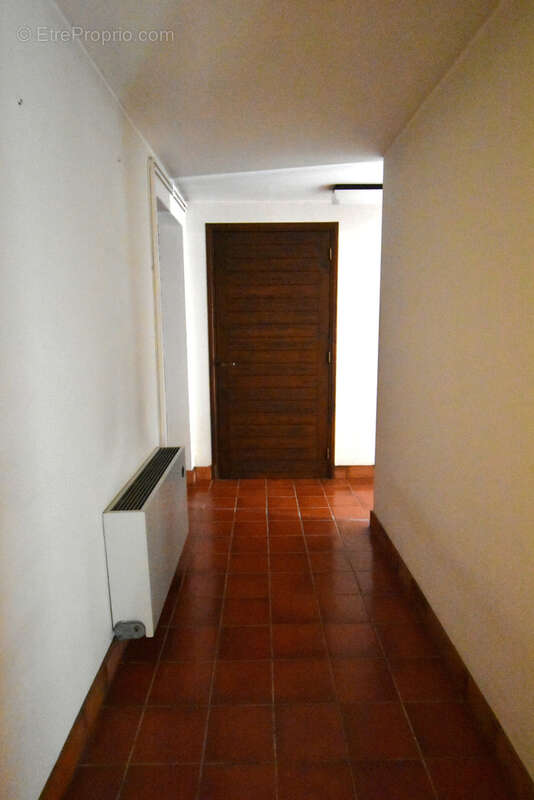 Maison à MONTAIGU-DE-QUERCY