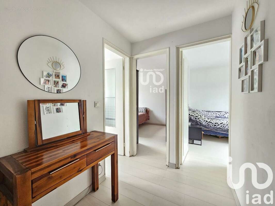 Photo 9 - Appartement à LA COURNEUVE