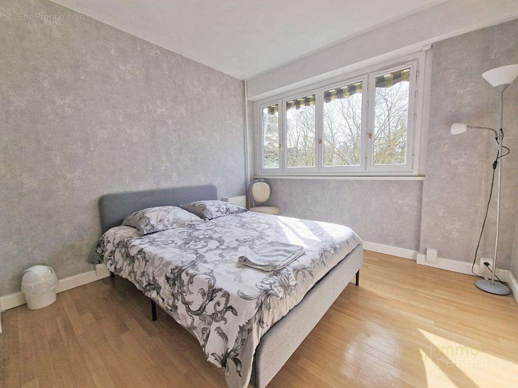 Appartement à CHENNEVIERES-SUR-MARNE