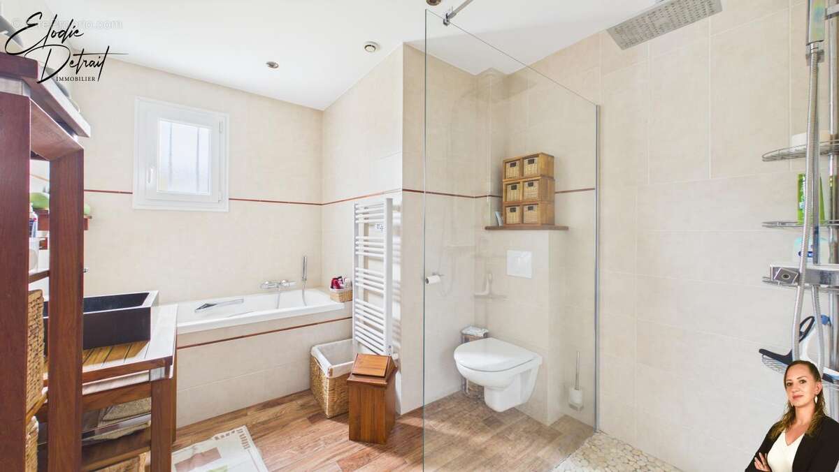 Maison à LA GUIERCHE