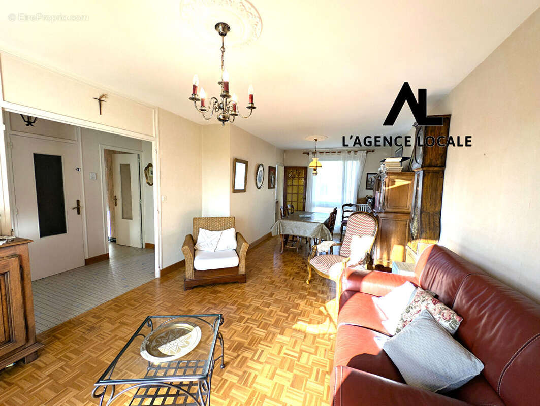 Maison à LES PONTS-DE-CE