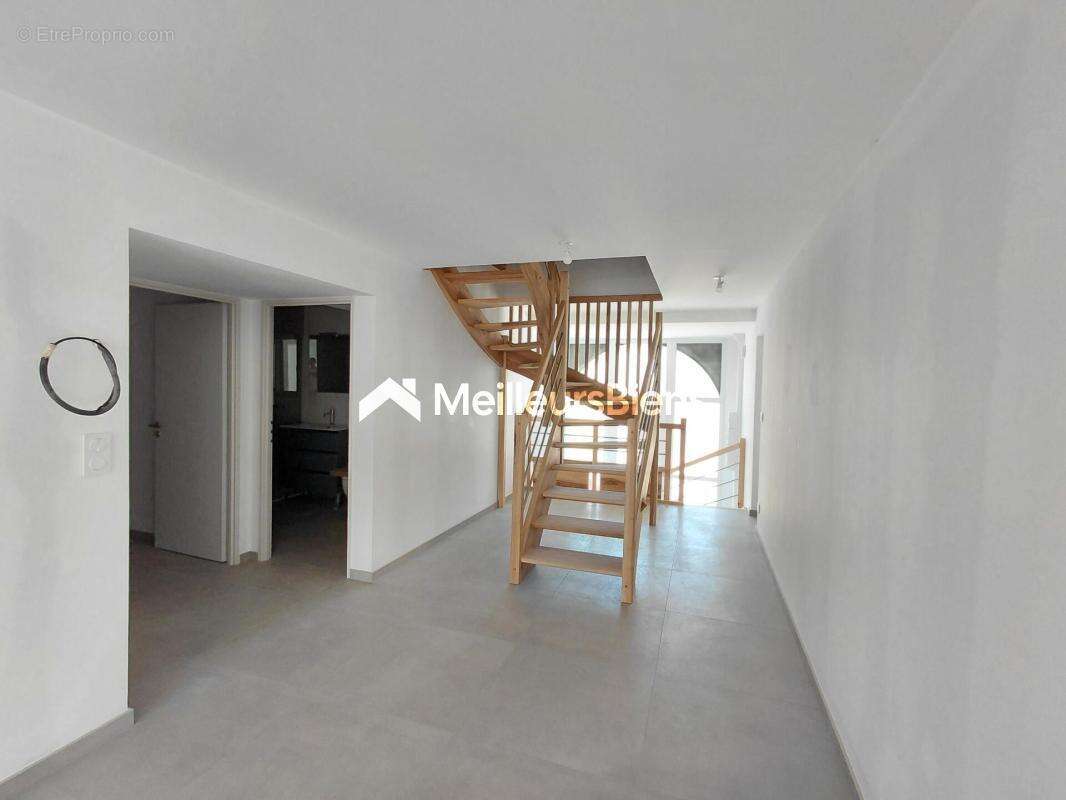 Combeaufontaine, maison de village entièrement rénovée - photo 5