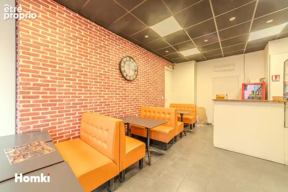Local commercial T5 de 130m²  Bon rendement - photo 6