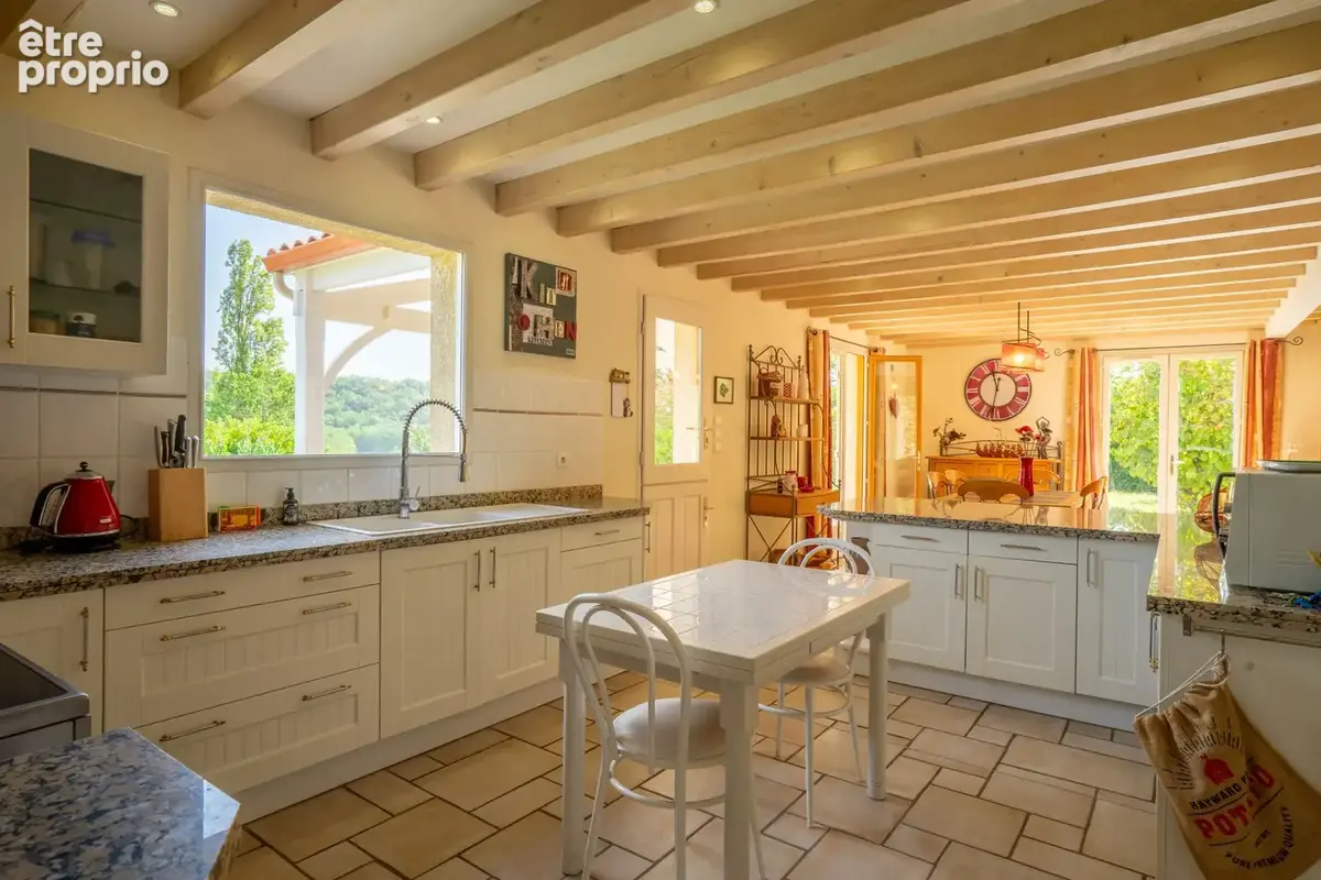 Belle maison contemporaine avec piscine, grand terrain et vue sur la campagne - photo 13
