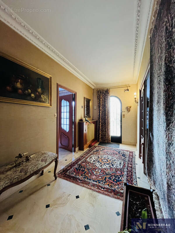 Maison à SAUZE-VAUSSAIS
