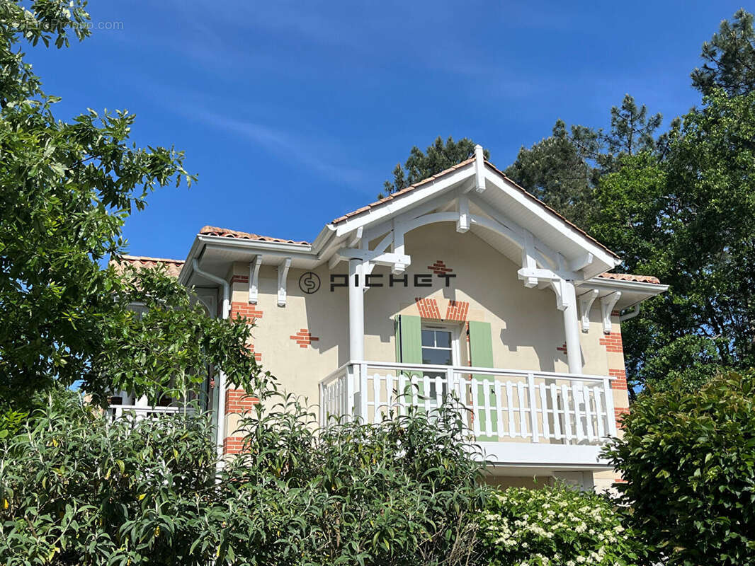 Appartement à LANTON
