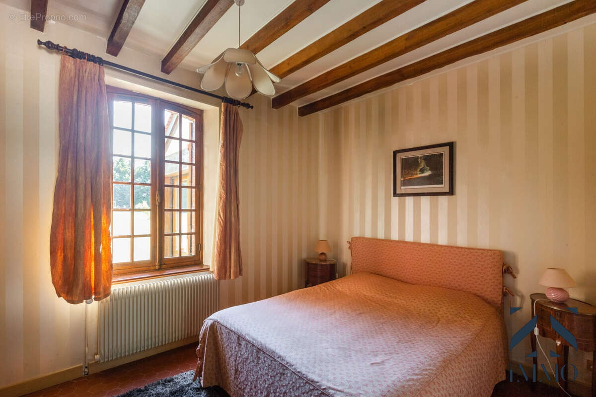 Maison à EGREVILLE