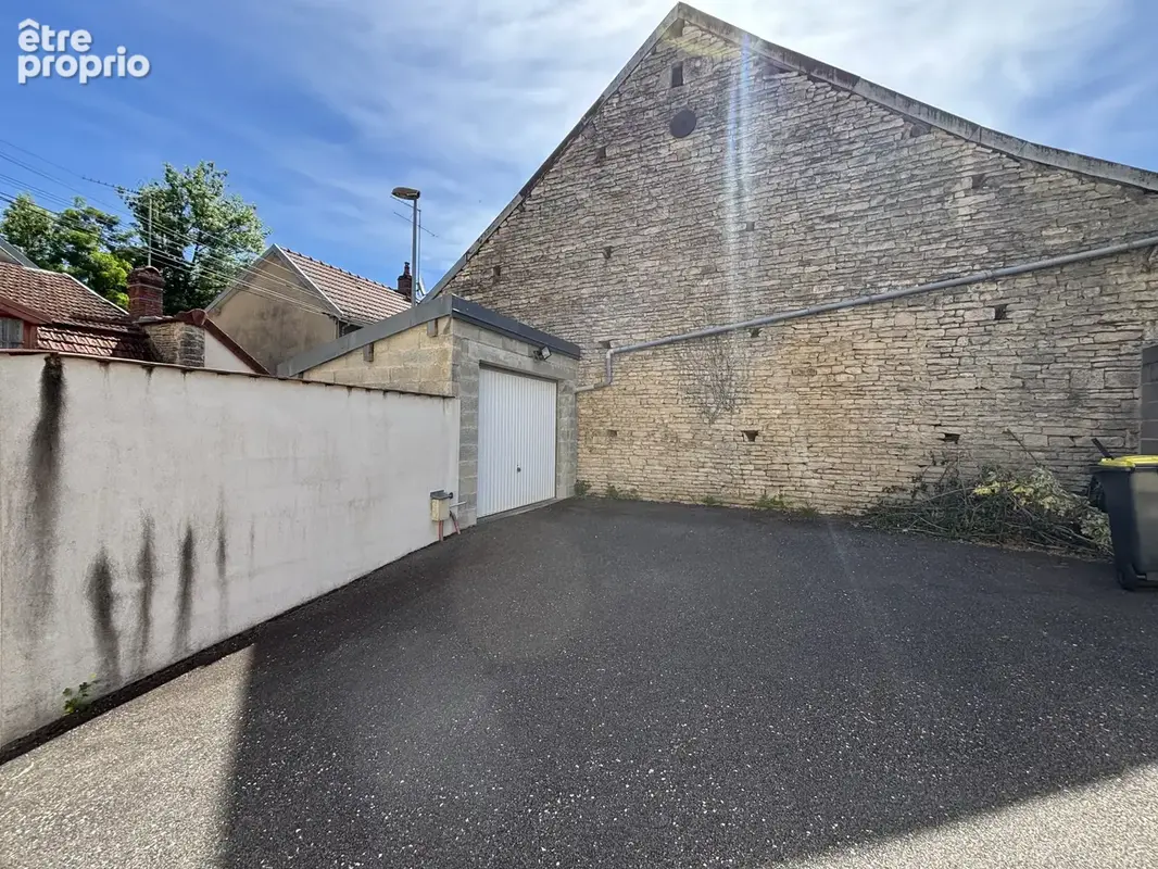 CHATILLON SUR SEINE (21) : ensemble immobilier contemporain de 215m2  rénové en 2024 ,terrain et garage. - photo 30