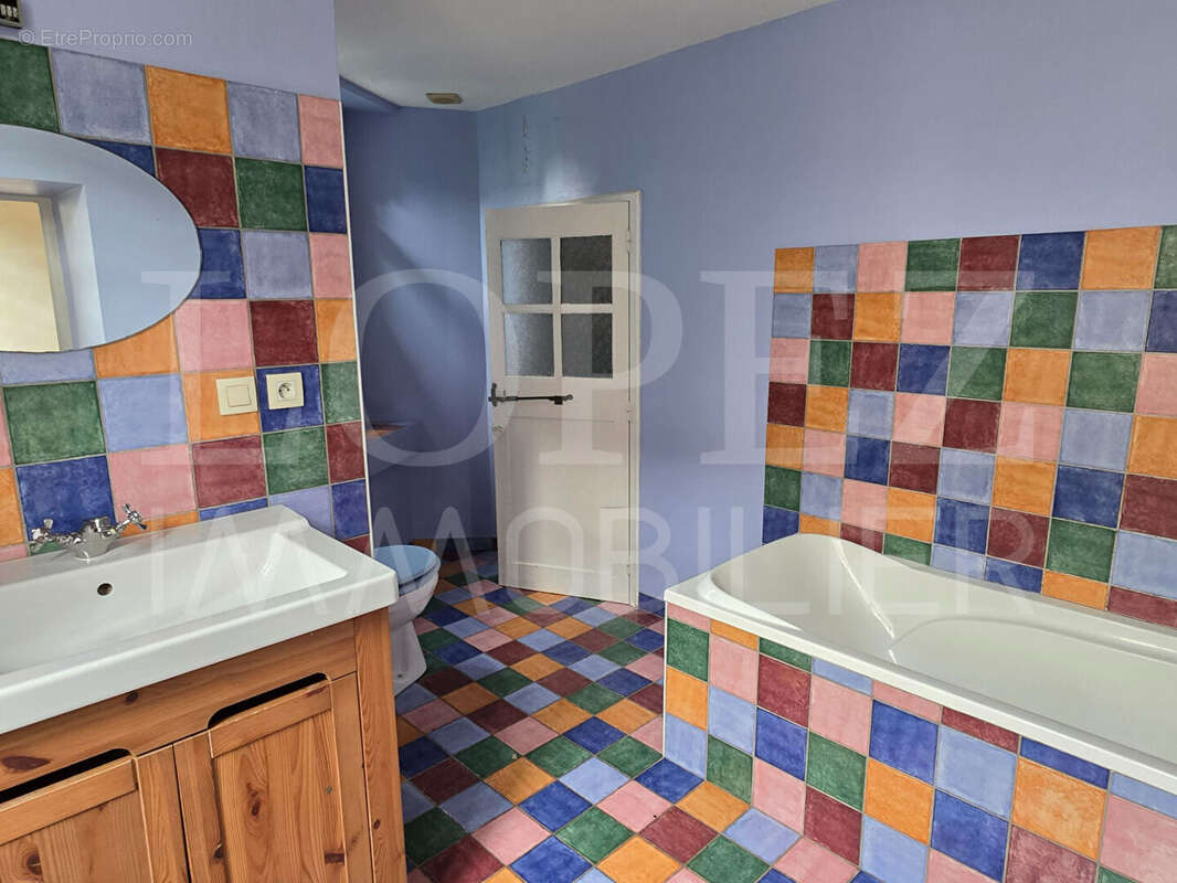 Maison à AIGUEFONDE