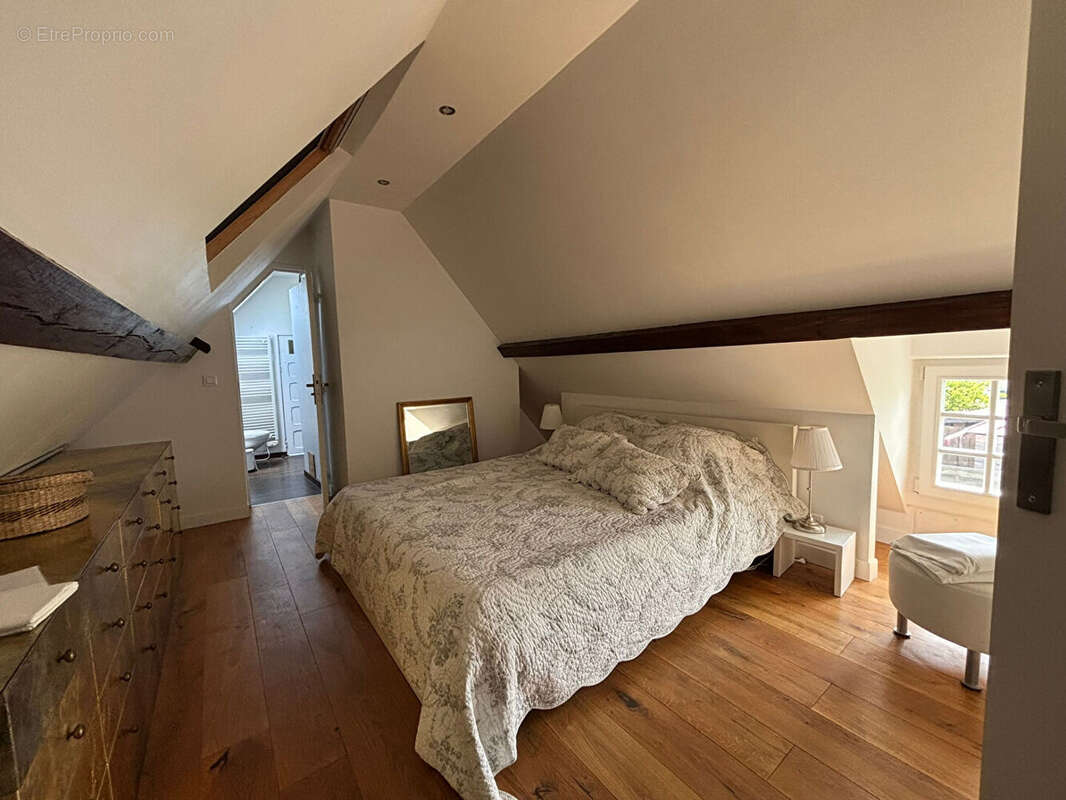 Maison à BASSENEVILLE