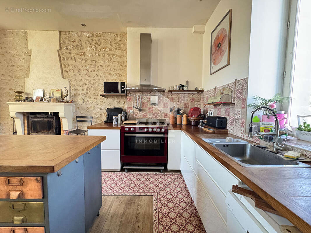 Maison à BERNAY-SAINT-MARTIN