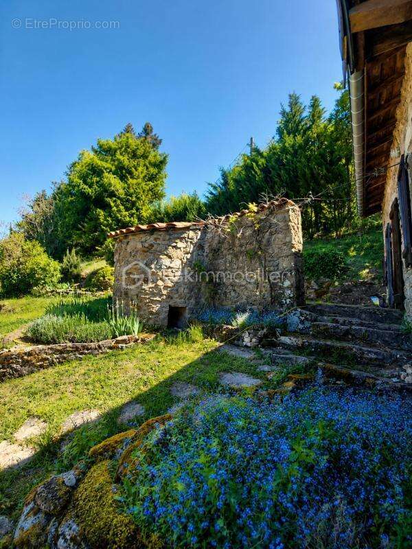 Ferme ardéchoise en pierres avec vue panoramique et châtaigneraie centenaire à proximité de Lamastre - photo 4