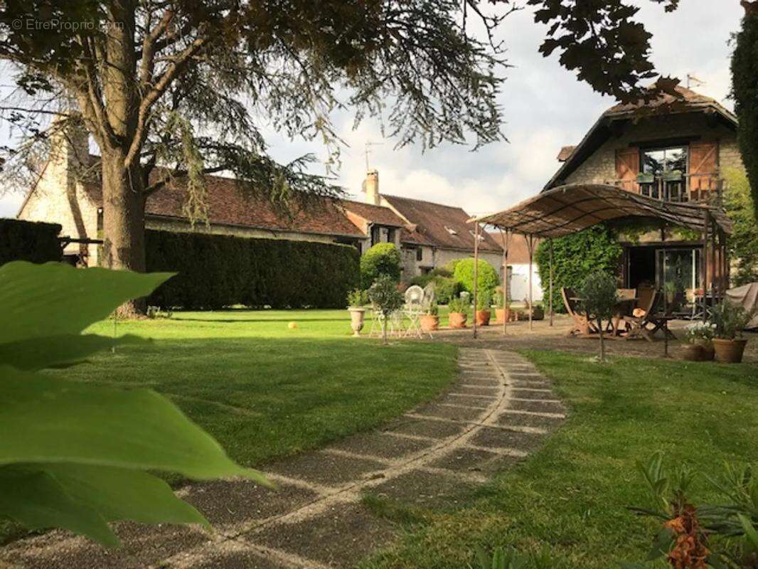 Maison à SOUPPES-SUR-LOING