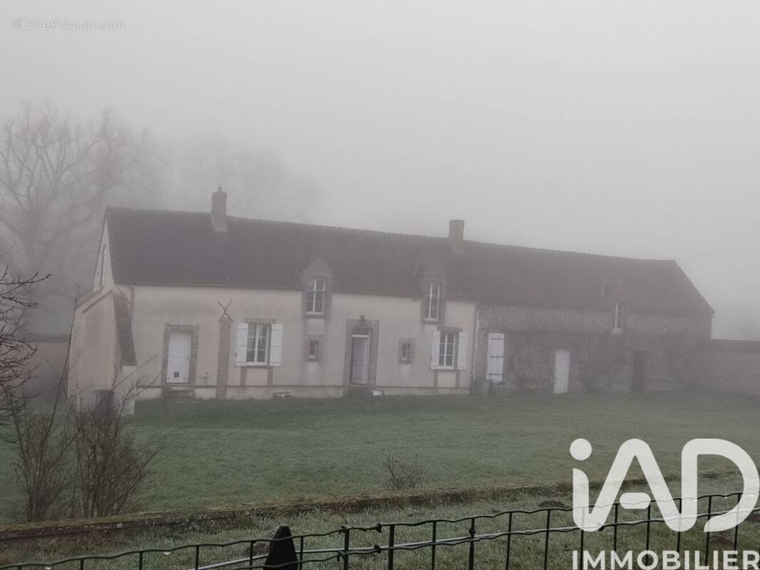 Photo 1 - Maison à VOISINES