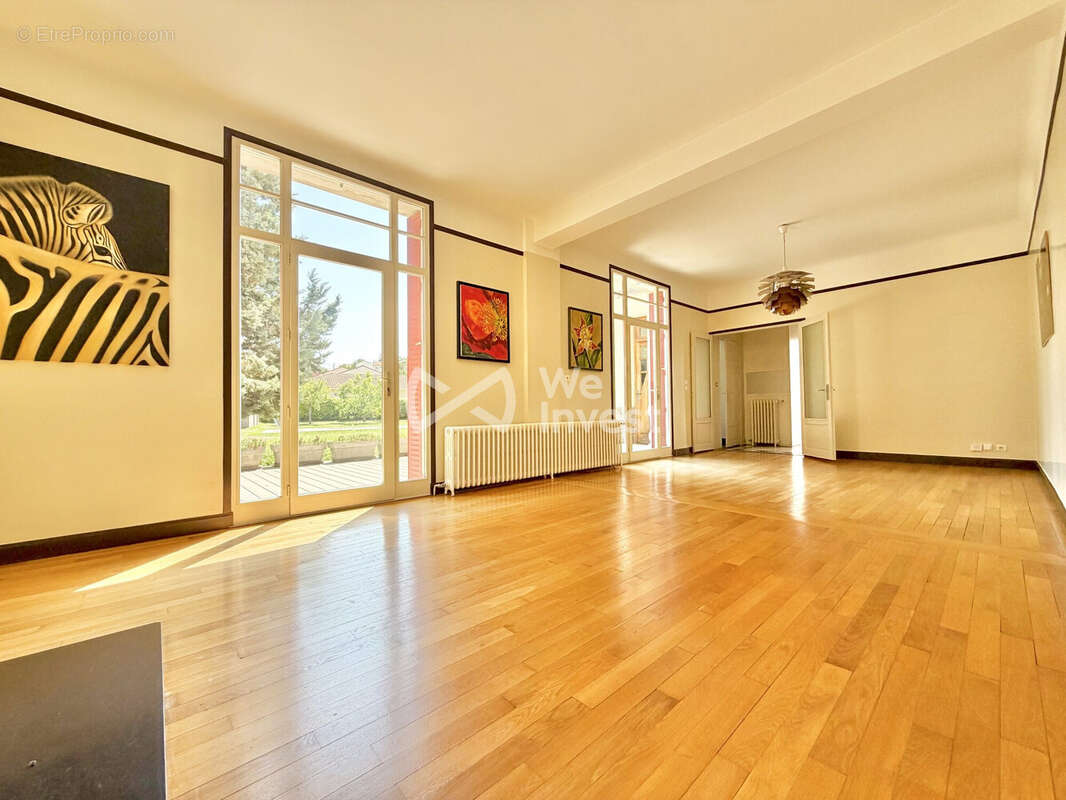 Maison 198 m² à Riom  - photo 6
