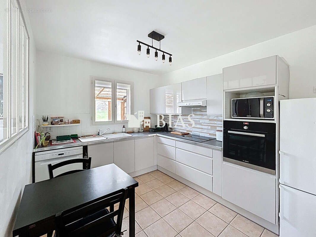 Maison à ROCQUEMONT