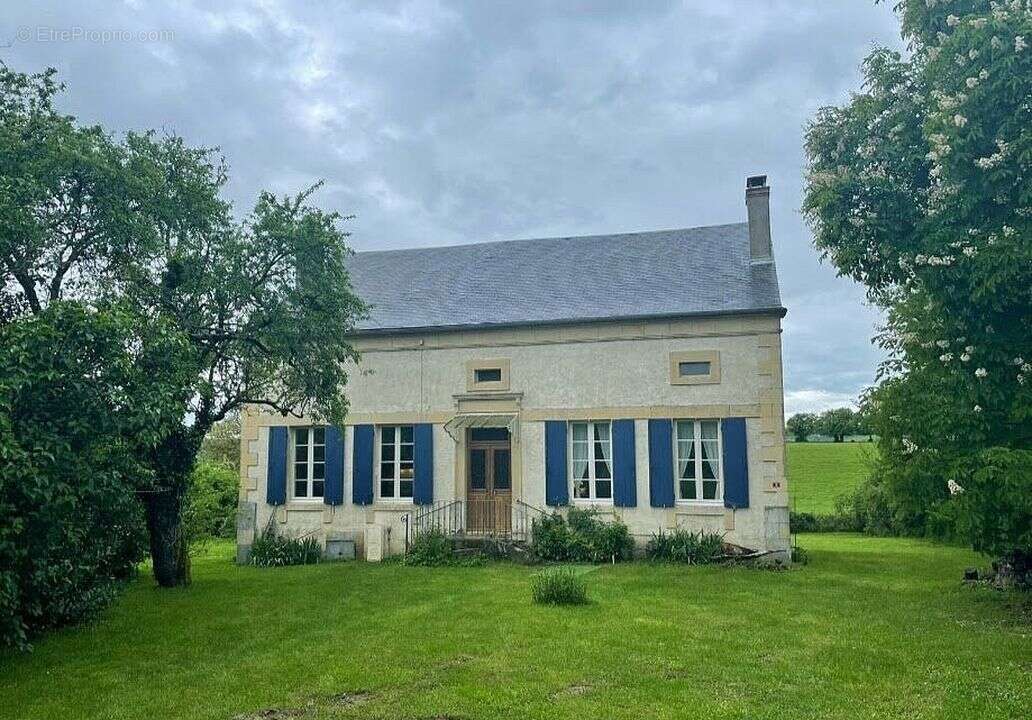 Maison à CORBIGNY