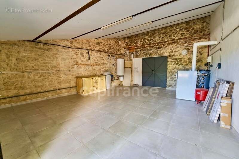 Á UZES (30) Propriété d’Exception à Deux Pas de la Place aux Herbes - photo 31