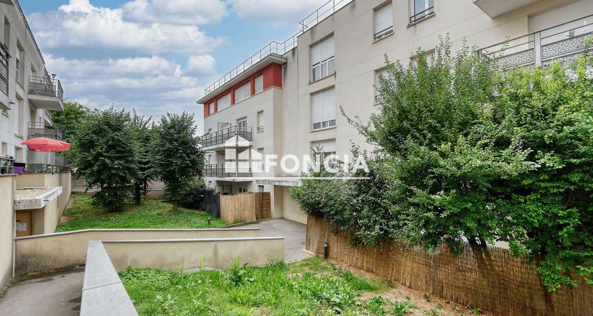 Appartement à CORBEIL-ESSONNES