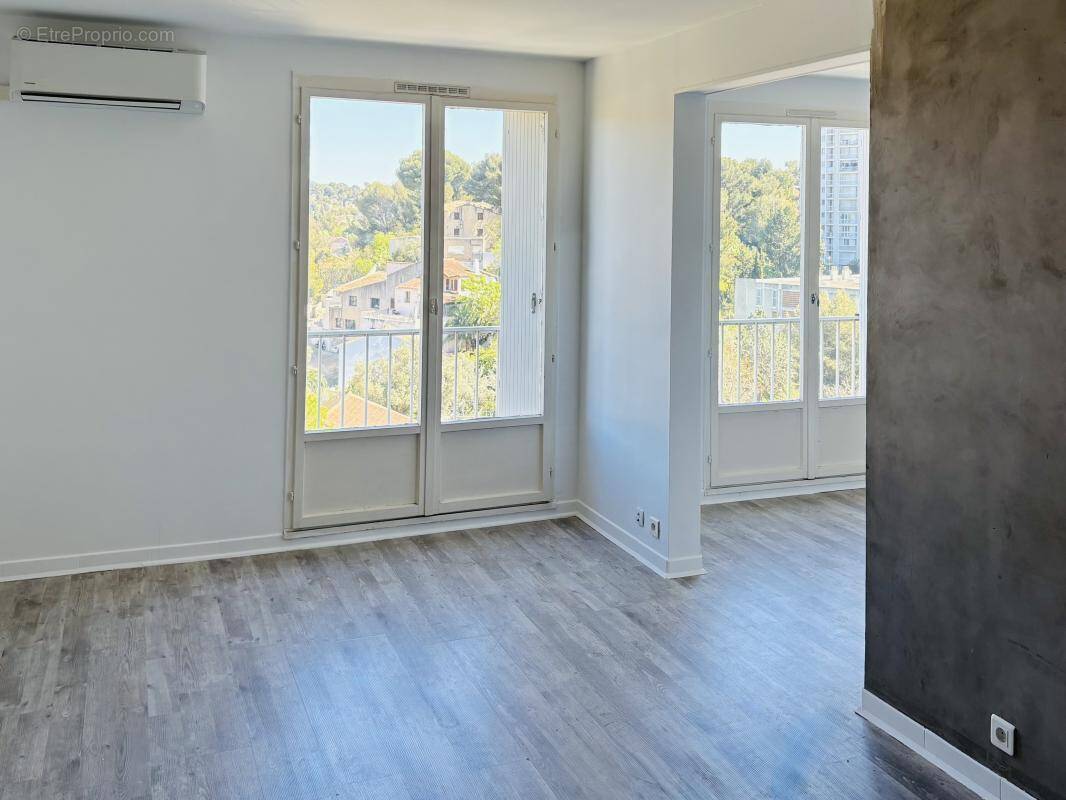 Appartement à MARSEILLE-13E