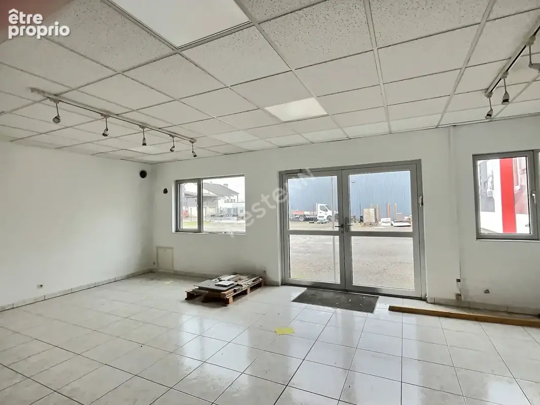Entrepôt/local industriel 550m² .Proche Zone Leclerc Betting - photo 10